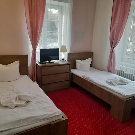 Hotel Dzban 3*