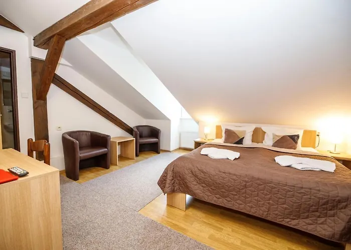 Dzban 3* Карлова-Студанка